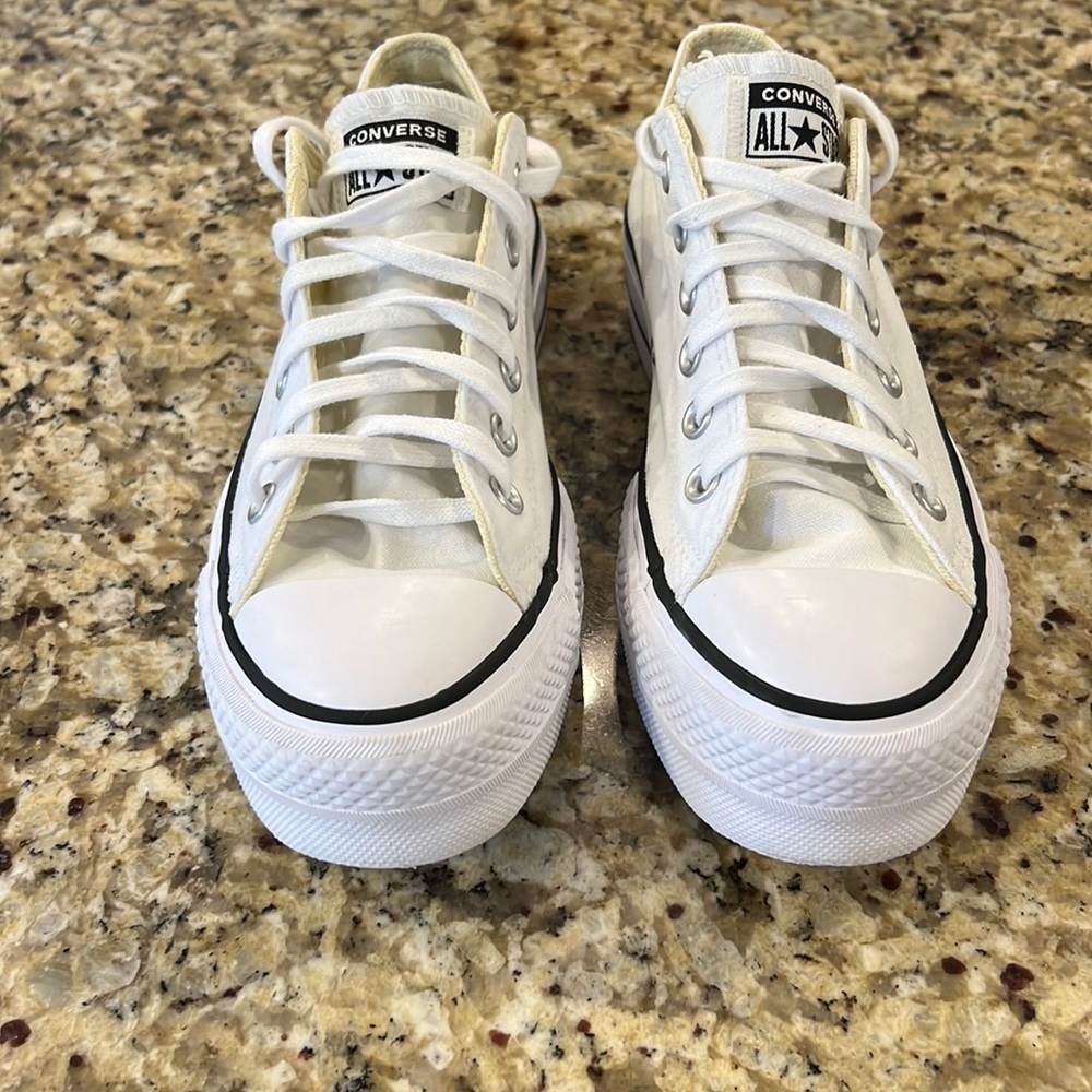 Low platform converse